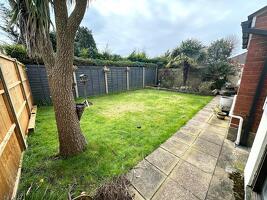 Picture #10 of Property #1005167541 in Chigwell Road, Bournemouth BH8 9HW
