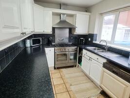 Picture #10 of Property #1040474541 in Kings Park Road, Kings Park, Bournemouth BH7 7AE