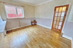 Picture #14 of Property #1045002441 in Wallisdown BH10 4DW