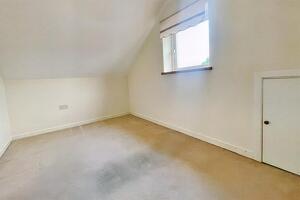 Picture #16 of Property #1045002441 in Wallisdown BH10 4DW