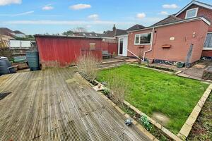 Picture #18 of Property #1045002441 in Wallisdown BH10 4DW