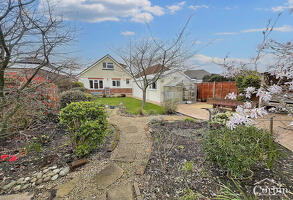Picture #1 of Property #1055387541 in Marchwood Road, Bournemouth BH10 5LA