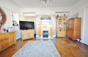Picture #2 of Property #1070164341 in Arcadia Avenue, Bournemouth BH8 9ER