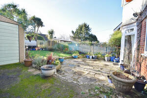 Picture #23 of Property #1070164341 in Arcadia Avenue, Bournemouth BH8 9ER