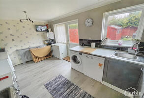 Picture #6 of Property #1119497541 in Cartwright Close, Bournemouth BH10 5HL