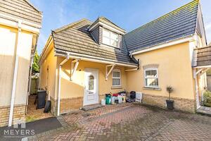 Picture #0 of Property #1120751241 in Northbourne Mews, Northbourne BH10 7AD