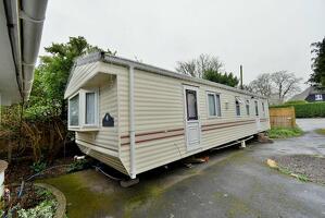 Picture #8 of Property #113929768 in New Road, Bournemouth BH10 7DT
