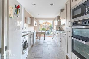 Picture #8 of Property #1177355241 in Leeson Road, Bournemouth BH7 7AZ