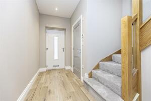 Picture #9 of Property #1227905541 in Parkway Drive, Bournemouth BH8 9JR
