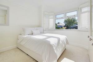Picture #9 of Property #1261809441 in Mount Pleasant Drive, Bournemouth BH8 9JN