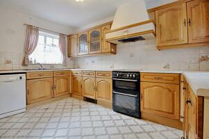 Picture #3 of Property #1357287441 in Headswell Crescent, Bournemouth BH10 6LH