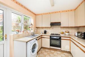 Picture #4 of Property #1373642541 in Springbank Road, Bournemouth BH7 7EN