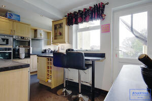 Picture #18 of Property #1380140541 in Heather Road,  Bournemouth BH10 5EE