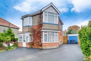Picture #14 of Property #1403671341 in Charminster Road, Bournemouth BH8 9SJ