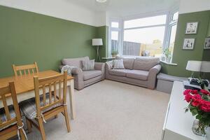 Picture #1 of Property #1458310641 in Kingswell Road, Bournemouth BH10 5DW