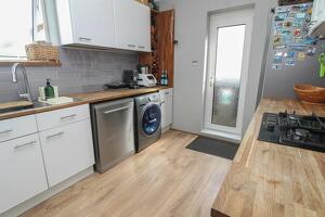 Picture #4 of Property #1458310641 in Kingswell Road, Bournemouth BH10 5DW