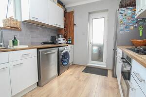 Picture #5 of Property #1458310641 in Kingswell Road, Bournemouth BH10 5DW