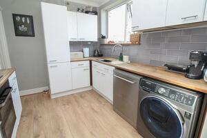 Picture #6 of Property #1458310641 in Kingswell Road, Bournemouth BH10 5DW