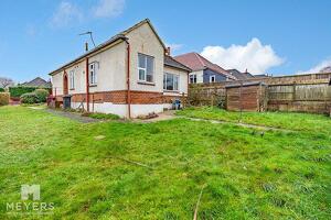 Picture #1 of Property #1471677441 in Palfrey Road, Northbourne, Bournemouth BH10 6DN