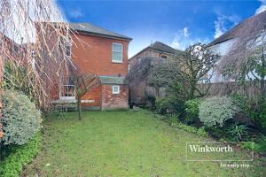 Picture #20 of Property #1491968031 in Leaphill Road, Bournemouth BH7 6LU
