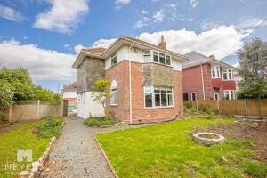 Picture #19 of Property #1501751931 in Holdenhurst Avenue, Boscombe East BH7 6RA