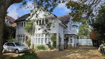 Picture #0 of Property #1529230641 in 20 Milton Road, Charminster, Bournemouth BH8 8LP