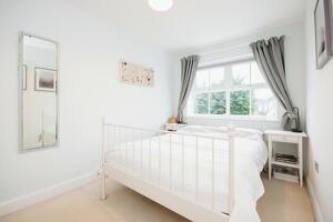 Picture #8 of Property #1566782541 in Chapel Gardens, Bournemouth BH8 9BS