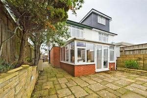 Picture #16 of Property #1580653341 in Christchurch Road, Boscombe East, Bournemouth BH7 6BD