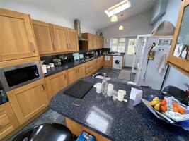 Picture #6 of Property #1597180641 in Long Road, Kinson, Bournemouth BH10 5NN