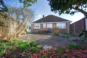 Picture #1 of Property #1598675541 in Brockley Road, Bournemouth BH10 6JN