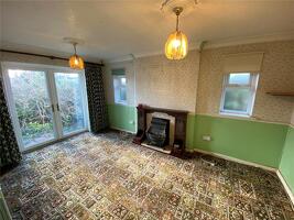 Picture #1 of Property #1602908541 in Park Avenue, Kinson, Bournemouth BH10 7JY