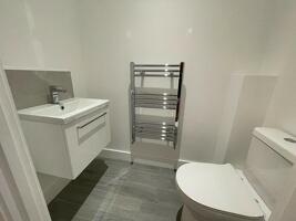 Picture #9 of Property #1615051341 in BH10 LEYBOURNE AVENUE, Hillview School Catchment BH10 6HF