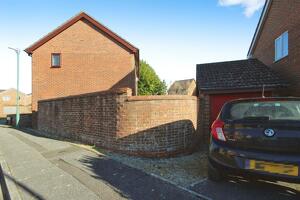 Picture #18 of Property #1616310441 in Hartsbourne Drive, LITTLEDOWN, Bournemouth BH7 7JB