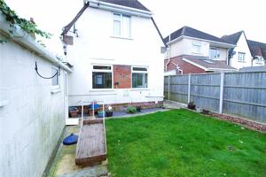 Picture #10 of Property #1623064341 in Leybourne Avenue, Bournemouth BH10 6HB