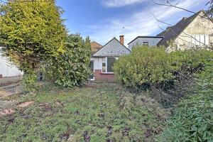 Picture #0 of Property #1628179341 in Castle Lane West, Bournemouth BH8 9TQ
