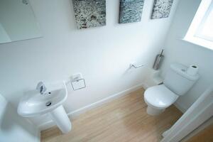 Picture #8 of Property #1650904341 in 2a Portchester Place, Bournemouth,  BH8 8JF