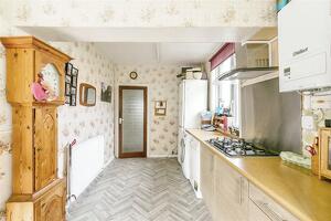 Picture #2 of Property #165524668 in Charminster Road, CHARMINSTER, Bournemouth BH8 9SJ