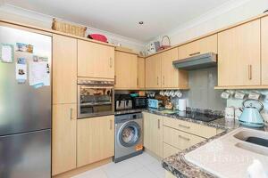 Picture #24 of Property #1698436341 in Hill View Road, Bournemouth BH10 5BH