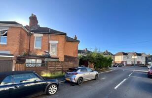Picture #5 of Property #1726359441 in Wheaton Road, Pokesdown, Bournemouth BH7 6LH