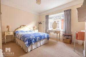 Picture #7 of Property #1733151441 in Richmond Park Road, Bournemouth BH8 8TY