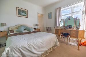 Picture #9 of Property #1733151441 in Richmond Park Road, Bournemouth BH8 8TY