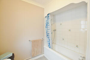 Picture #20 of Property #1766332341 in Christchurch Road, Bournemouth BH7 6BD