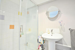 Picture #22 of Property #1766332341 in Christchurch Road, Bournemouth BH7 6BD
