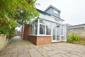 Picture #24 of Property #1766332341 in Christchurch Road, Bournemouth BH7 6BD
