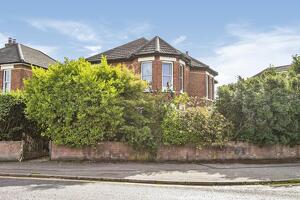 Picture #0 of Property #176841568 in Richmond Park Road, Bournemouth BH8 8TX