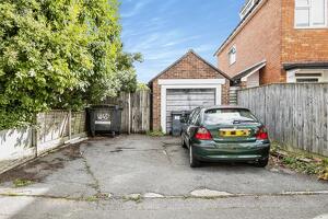 Picture #14 of Property #176841568 in Richmond Park Road, Bournemouth BH8 8TX