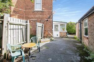 Picture #7 of Property #176841568 in Richmond Park Road, Bournemouth BH8 8TX