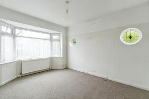 Picture #6 of Property #177055768 in Glamis Avenue, NORTHBOURNE, Bournemouth BH10 6DP