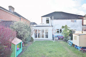 Picture #17 of Property #1834341441 in Stewart Road, Bournemouth BH8 8NY