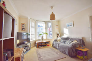 Picture #2 of Property #1834341441 in Stewart Road, Bournemouth BH8 8NY